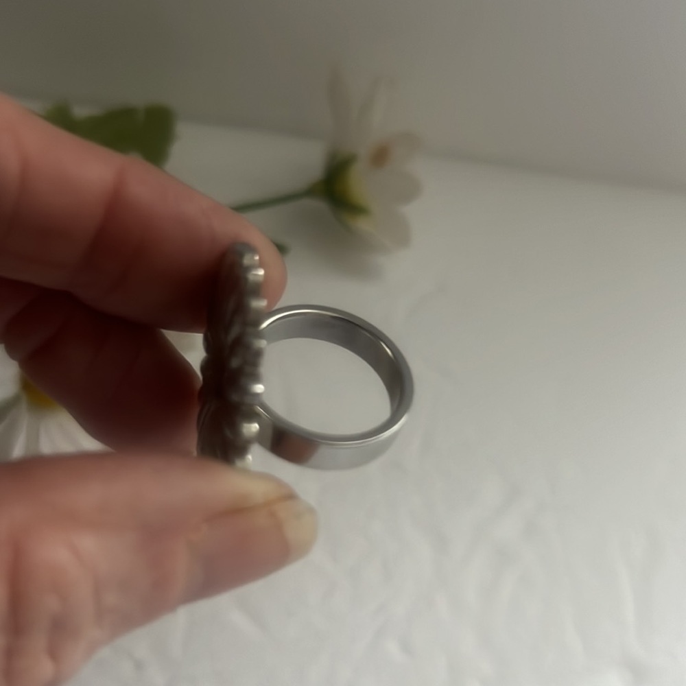 Stainless Steel sunflower Ring. - Picture 3 of 6